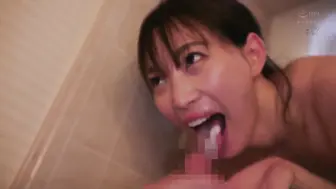DASS-243 [中文字幕] 美谷朱里 - 絶倫俱樂部娘 用「輕聲細語深吻乳頭」誘惑不起眼的我。「勃起」後帶到高級飯店，用「微醺扭腰騎乘位」掏空蛋蛋為止的絶倫俱樂部娘中出SEX