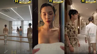 母子同欢8：妈妈被儿子按在床上双腿大开猛干到喷水失神
